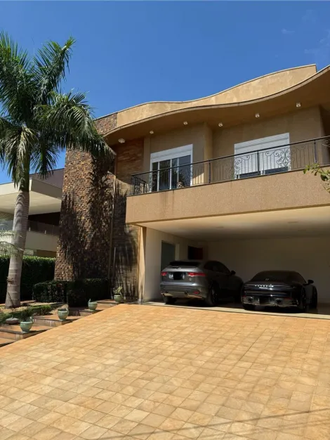 Casa / Condom&iacute;nio em S&atilde;o Jos&eacute; do Rio Preto 