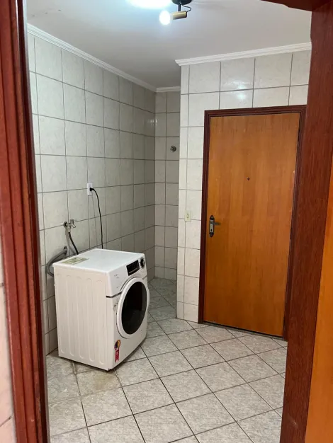 Alugar Apartamento / Padr&atilde;o em S&atilde;o Jos&eacute; do Rio Preto R$ 1.850,00 - Foto 14
