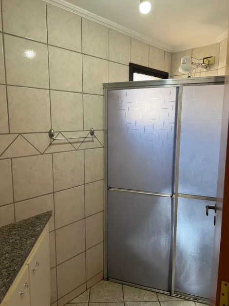 Alugar Apartamento / Padr&atilde;o em S&atilde;o Jos&eacute; do Rio Preto R$ 1.850,00 - Foto 16