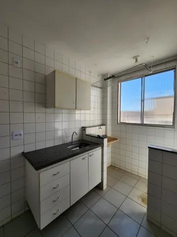 Alugar Apartamento / Padr&atilde;o em S&atilde;o Jos&eacute; do Rio Preto R$ 1.100,00 - Foto 3