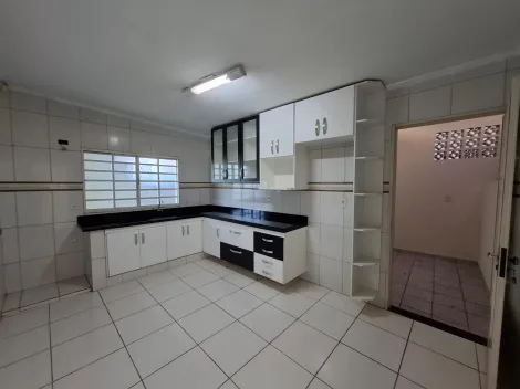 Alugar Casa / Padr&atilde;o em S&atilde;o Jos&eacute; do Rio Preto R$ 1.650,00 - Foto 12
