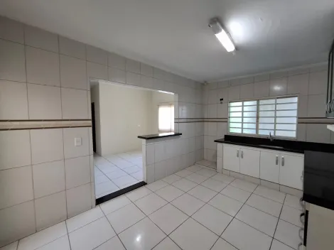 Alugar Casa / Padr&atilde;o em S&atilde;o Jos&eacute; do Rio Preto R$ 1.650,00 - Foto 13