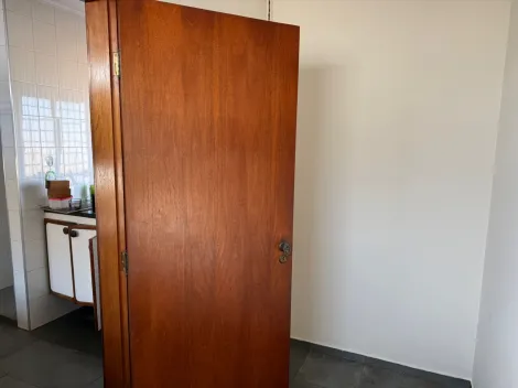 Alugar Casa / Padr&atilde;o em S&atilde;o Jos&eacute; do Rio Preto R$ 6.800,00 - Foto 18