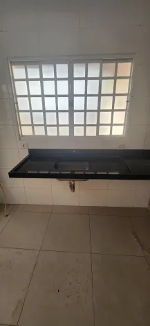 Alugar Casa / Padr&atilde;o em Bady Bassitt R$ 2.000,00 - Foto 4