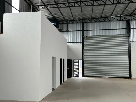 Alugar Comercial / Sal&atilde;o em S&atilde;o Jos&eacute; do Rio Preto. apenas R$ 12.000,00