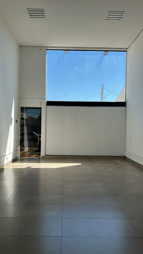 Alugar Comercial / Sal&atilde;o em S&atilde;o Jos&eacute; do Rio Preto. apenas R$ 5.000,00