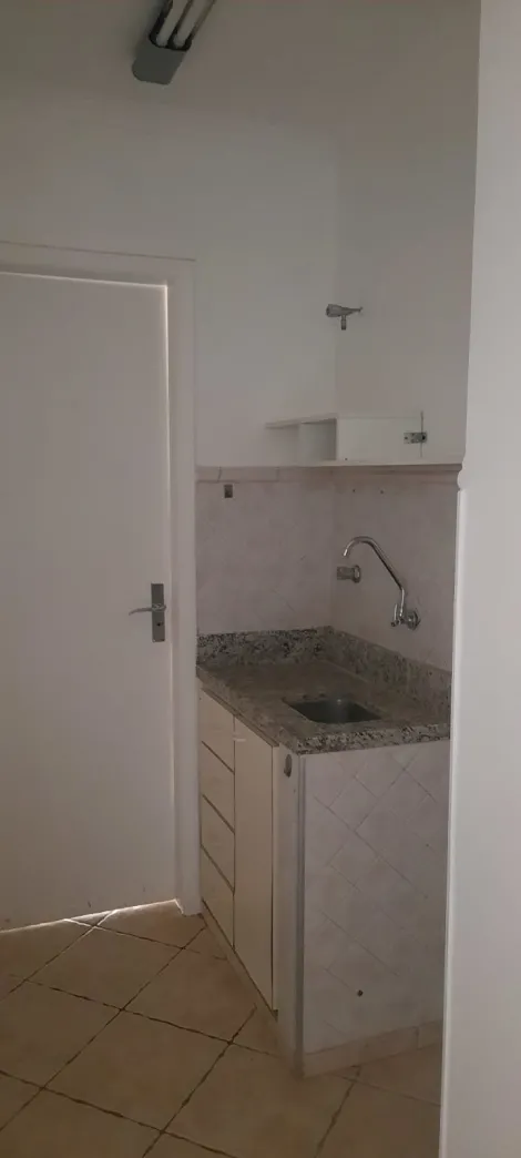 Alugar Comercial / Sala em S&atilde;o Jos&eacute; do Rio Preto R$ 1.300,00 - Foto 3