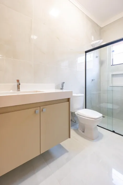 Comprar Casa / Padr&atilde;o em S&atilde;o Jos&eacute; do Rio Preto R$ 680.000,00 - Foto 9