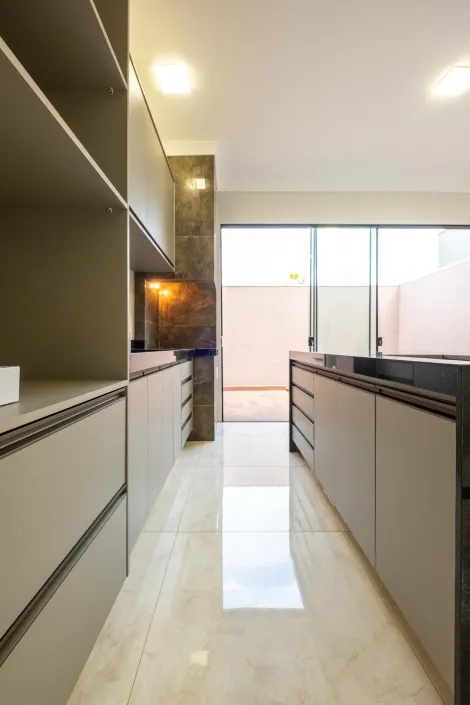 Comprar Casa / Padr&atilde;o em S&atilde;o Jos&eacute; do Rio Preto R$ 680.000,00 - Foto 3