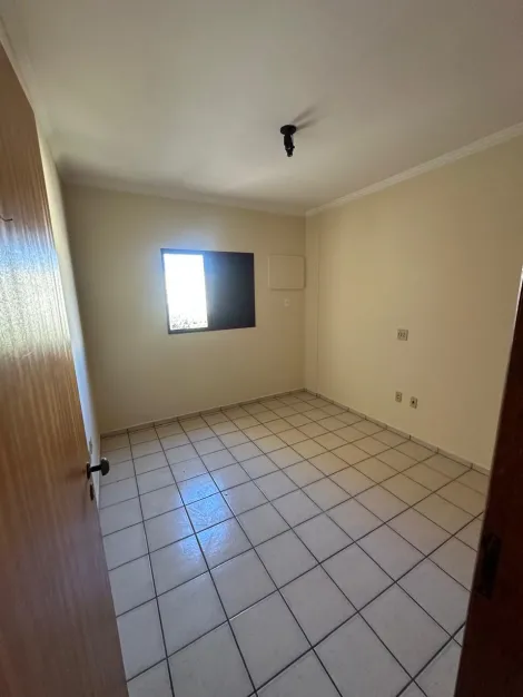 Comprar Apartamento / Padr&atilde;o em S&atilde;o Jos&eacute; do Rio Preto R$ 350.000,00 - Foto 13