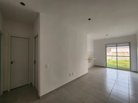 Alugar Casa / Condom&iacute;nio em Bady Bassitt. apenas R$ 240.000,00