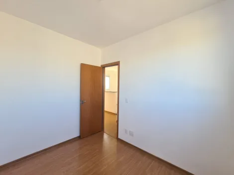 Alugar Apartamento / Padr&atilde;o em S&atilde;o Jos&eacute; do Rio Preto R$ 900,00 - Foto 14
