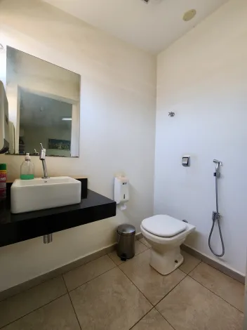 Comprar Comercial / Casa Comercial em S&atilde;o Jos&eacute; do Rio Preto R$ 1.100.000,00 - Foto 6