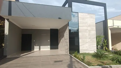 Alugar Casa / Condom&iacute;nio em S&atilde;o Jos&eacute; do Rio Preto. apenas R$ 890.000,00
