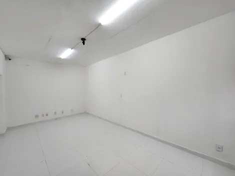 Alugar Comercial / Casa Comercial em S&atilde;o Jos&eacute; do Rio Preto R$ 3.000,00 - Foto 4