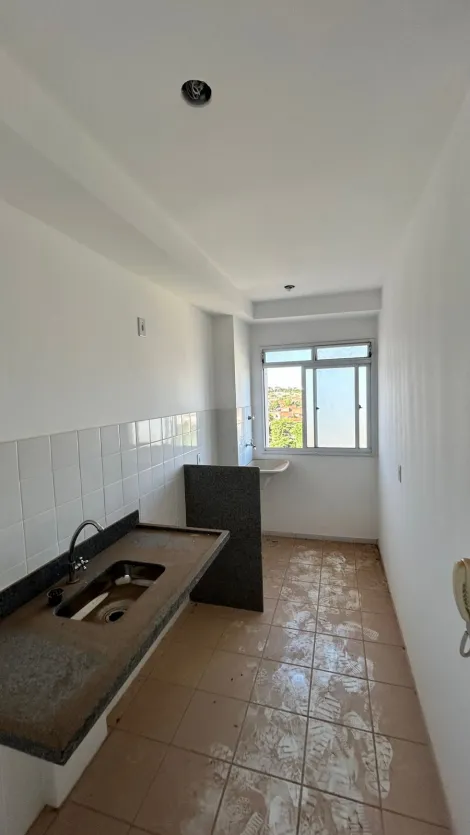Alugar Apartamento / Padr&atilde;o em S&atilde;o Jos&eacute; do Rio Preto. apenas R$ 237.000,00