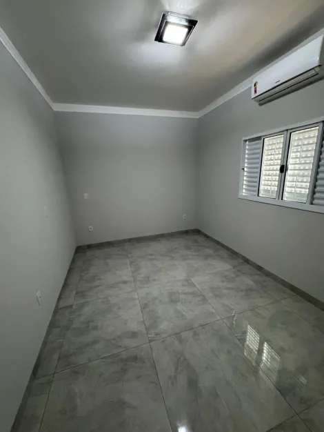 Alugar Casa / Padr&atilde;o em Bady Bassitt R$ 3.000,00 - Foto 6