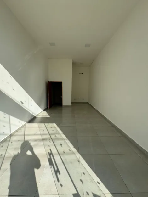 Alugar Comercial / Sala em S&atilde;o Jos&eacute; do Rio Preto R$ 2.000,00 - Foto 4