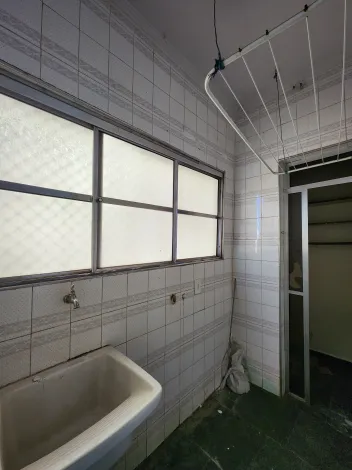 Alugar Apartamento / Padr&atilde;o em S&atilde;o Jos&eacute; do Rio Preto R$ 1.000,00 - Foto 11