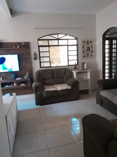 Alugar Casa / Padr&atilde;o em S&atilde;o Jos&eacute; do Rio Preto. apenas R$ 300.000,00