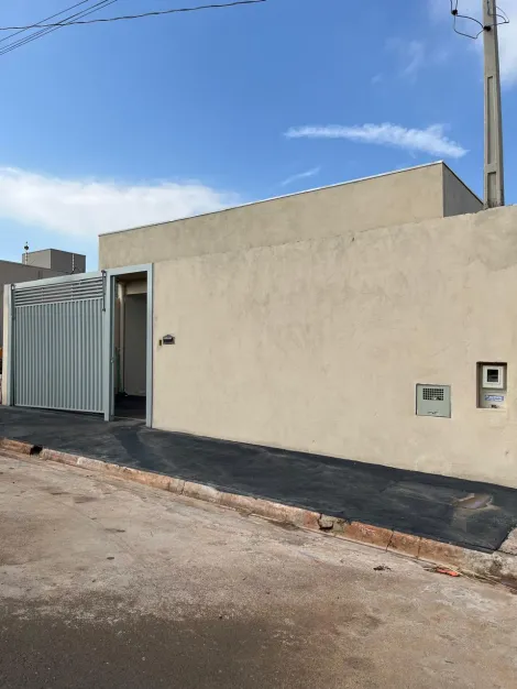 Alugar Casa / Padr&atilde;o em S&atilde;o Jos&eacute; do Rio Preto. apenas R$ 450.000,00