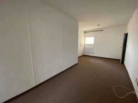 Alugar Apartamento / Padr&atilde;o em S&atilde;o Jos&eacute; do Rio Preto R$ 700,00 - Foto 2