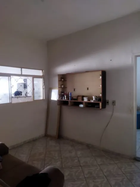 Alugar Casa / Padr&atilde;o em S&atilde;o Jos&eacute; do Rio Preto. apenas R$ 170.000,00