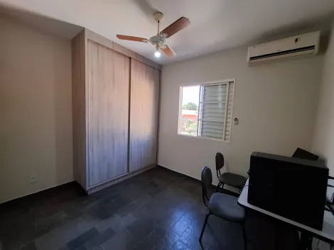 Alugar Casa / Condom&iacute;nio em S&atilde;o Jos&eacute; do Rio Preto R$ 1.400,00 - Foto 8