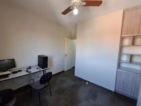 Alugar Casa / Condom&iacute;nio em S&atilde;o Jos&eacute; do Rio Preto R$ 1.400,00 - Foto 9