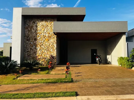 Casa / Condom&iacute;nio em Mirassol 