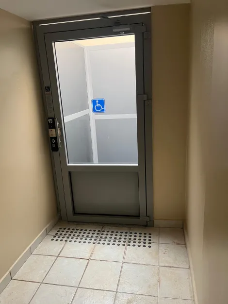 Comprar Comercial / Casa Comercial em S&atilde;o Jos&eacute; do Rio Preto R$ 1.500.000,00 - Foto 21