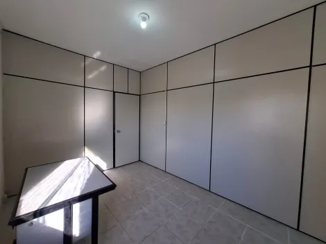 Alugar Comercial / Sala em S&atilde;o Jos&eacute; do Rio Preto R$ 700,00 - Foto 2