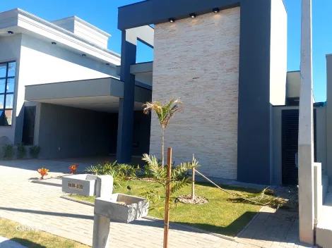 Casa / Condom&iacute;nio em Mirassol 