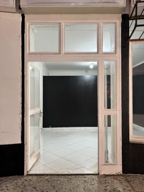 Alugar Comercial / Sala em S&atilde;o Jos&eacute; do Rio Preto R$ 1.300,00 - Foto 2