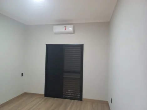Alugar Casa / Padr&atilde;o em S&atilde;o Jos&eacute; do Rio Preto R$ 2.900,00 - Foto 4