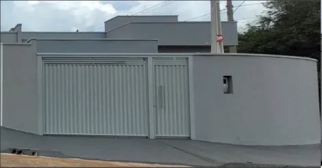 Alugar Casa / Padr&atilde;o em Bady Bassitt. apenas R$ 275.000,00