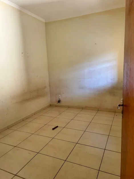 Comprar Casa / Padr&atilde;o em S&atilde;o Jos&eacute; do Rio Preto R$ 210.000,00 - Foto 2