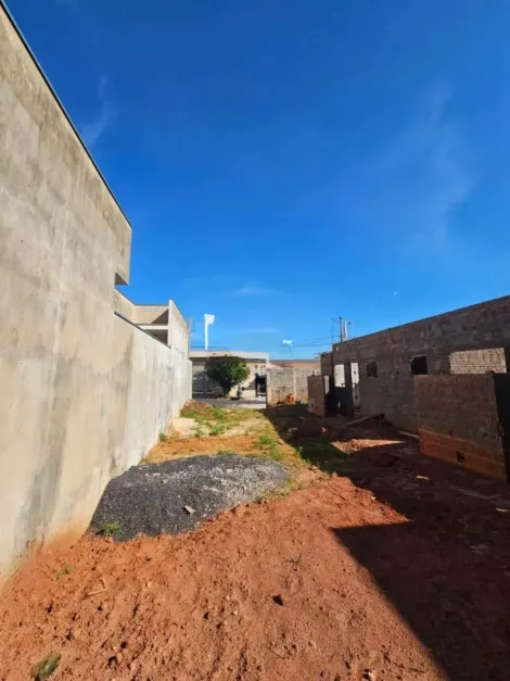 Alugar Casa / Padr&atilde;o em S&atilde;o Jos&eacute; do Rio Preto. apenas R$ 270.000,00