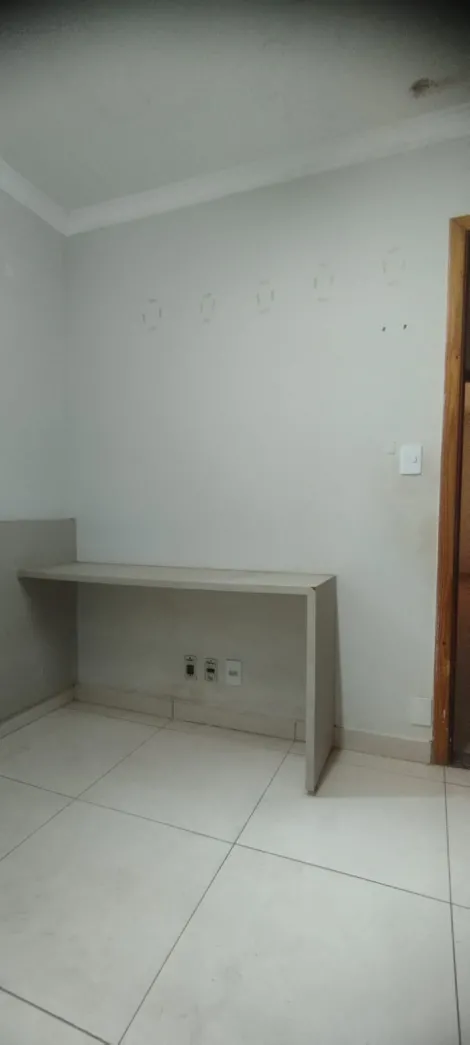 Alugar Casa / Sobrado em Bady Bassitt R$ 1.400,00 - Foto 5