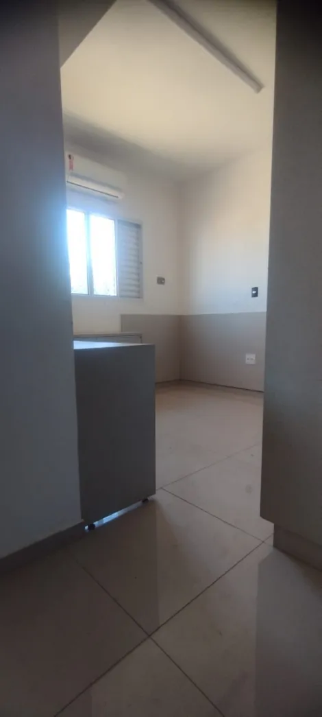 Alugar Casa / Sobrado em Bady Bassitt R$ 1.400,00 - Foto 12