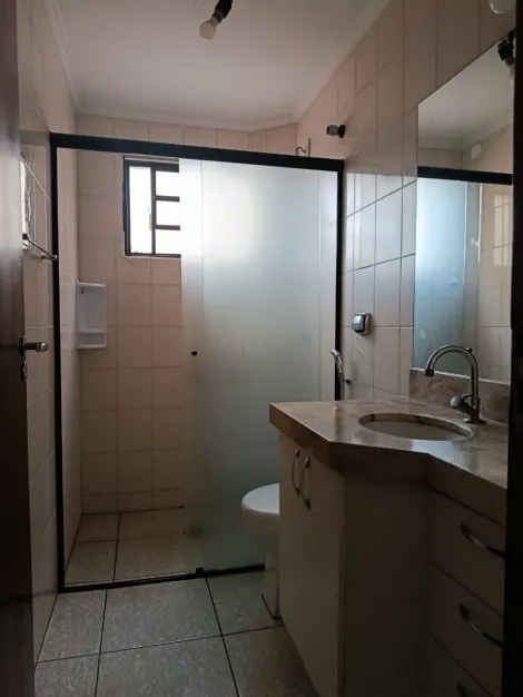 Alugar Apartamento / Padr&atilde;o em S&atilde;o Jos&eacute; do Rio Preto R$ 1.800,00 - Foto 3