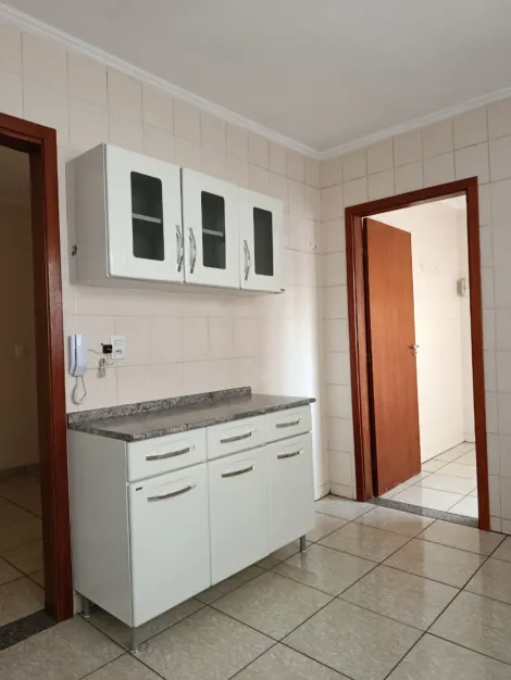 Alugar Apartamento / Padr&atilde;o em S&atilde;o Jos&eacute; do Rio Preto R$ 1.800,00 - Foto 4