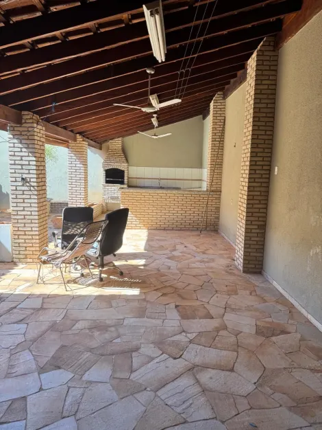 Alugar Casa / Padr&atilde;o em S&atilde;o Jos&eacute; do Rio Preto. apenas R$ 5.000,00