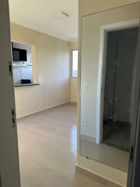 Alugar Apartamento / Padr&atilde;o em S&atilde;o Jos&eacute; do Rio Preto R$ 1.200,00 - Foto 2