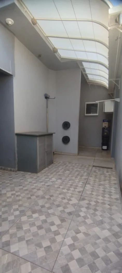 Alugar Casa / Padr&atilde;o em Bady Bassitt R$ 1.500,00 - Foto 4