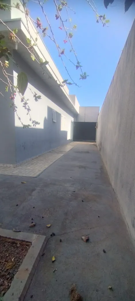 Alugar Casa / Padr&atilde;o em Bady Bassitt R$ 1.500,00 - Foto 2