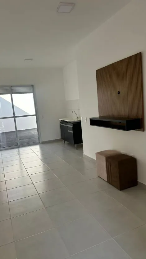 Alugar Casa / Condom&iacute;nio em Bady Bassitt. apenas R$ 1.200,00
