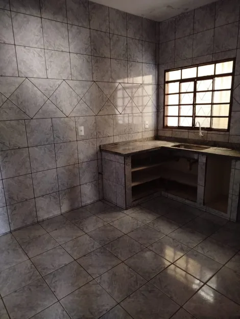 Alugar Casa / Padr&atilde;o em S&atilde;o Jos&eacute; do Rio Preto R$ 1.250,00 - Foto 6