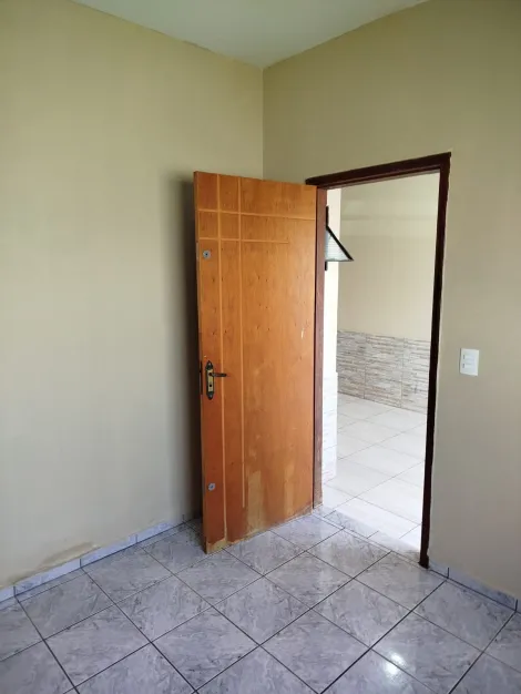 Alugar Casa / Padr&atilde;o em S&atilde;o Jos&eacute; do Rio Preto R$ 1.250,00 - Foto 17
