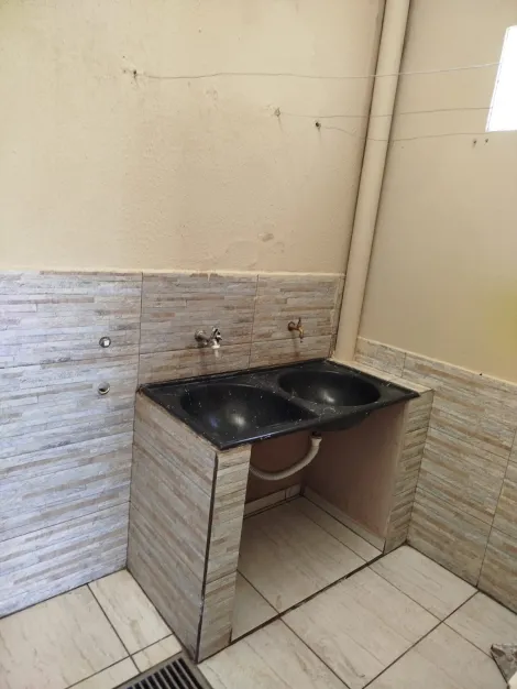Alugar Casa / Padr&atilde;o em S&atilde;o Jos&eacute; do Rio Preto R$ 1.250,00 - Foto 18